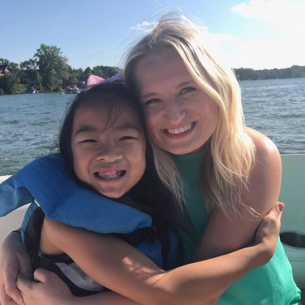 Meet your Posher, Alyssa